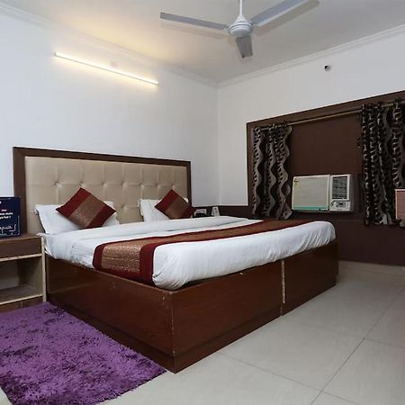 Vishal Hotel By Comfort Rooms 뉴델리 외부 사진