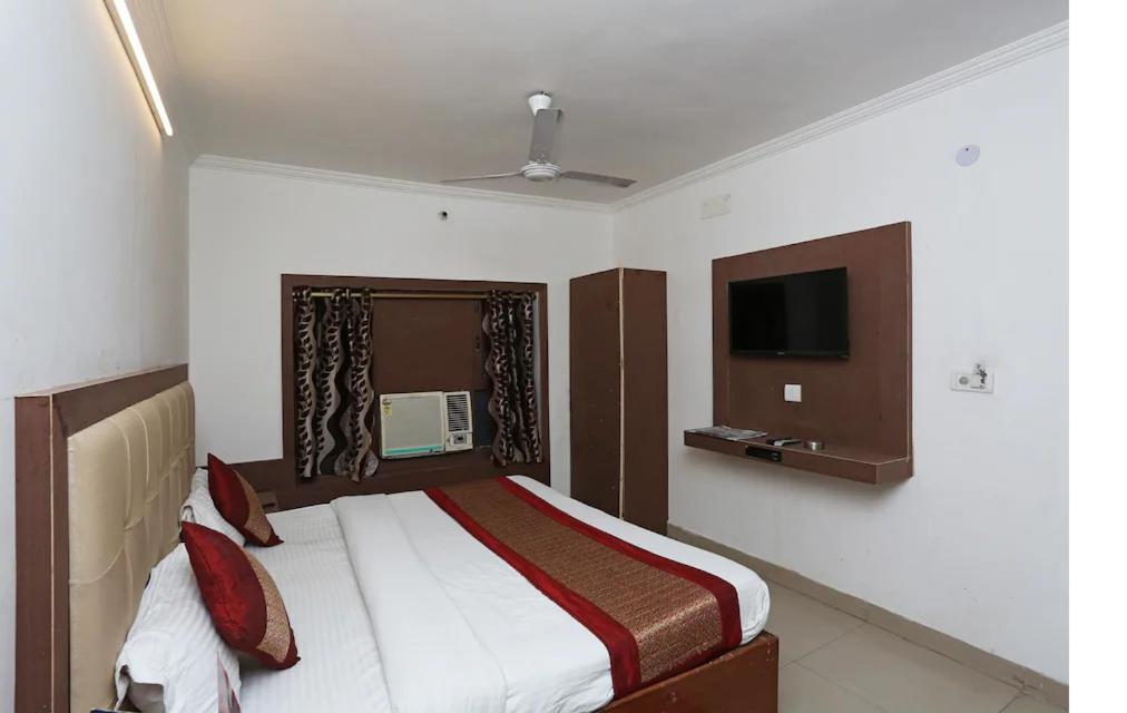 Vishal Hotel By Comfort Rooms 뉴델리 외부 사진