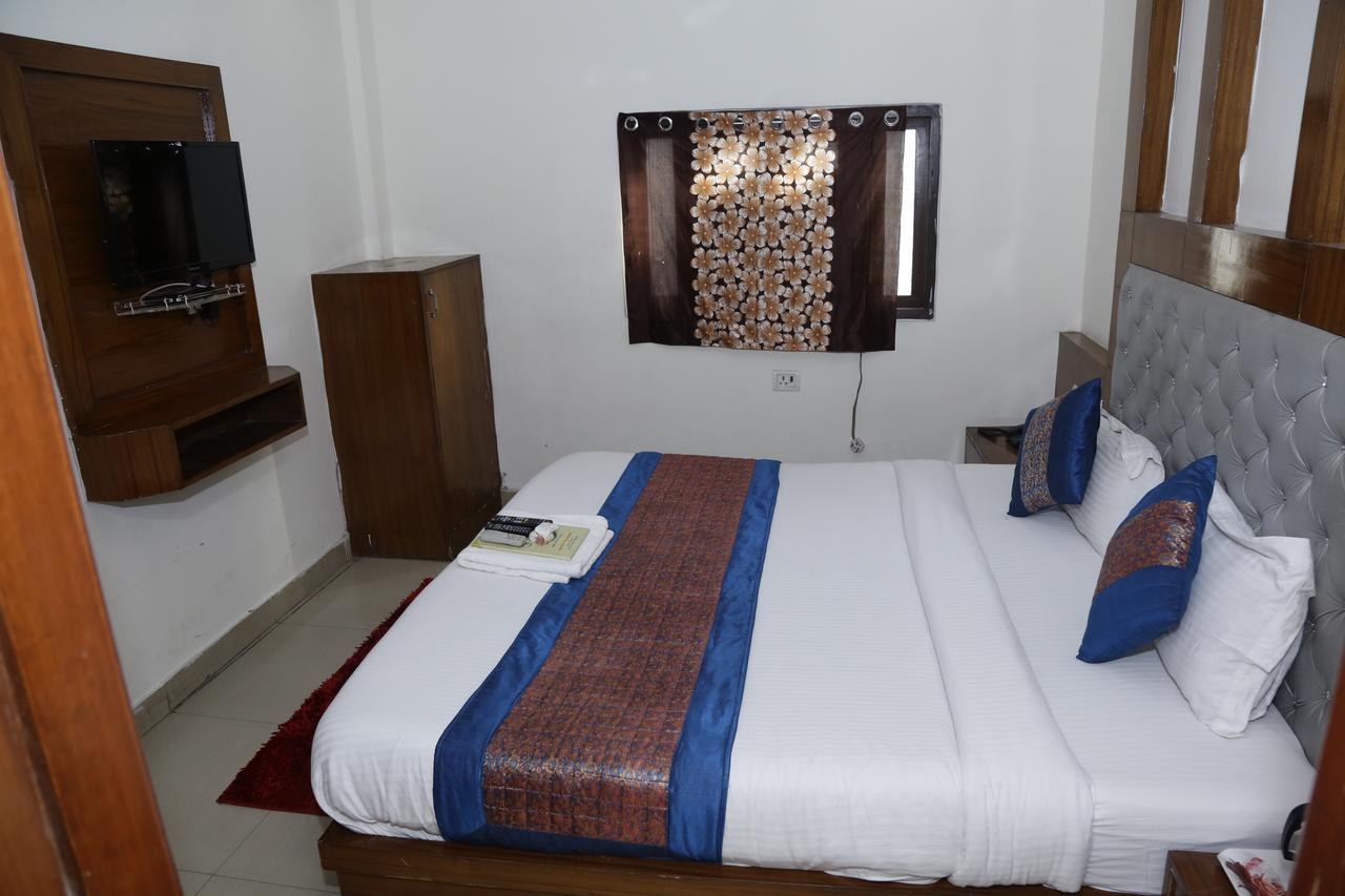 Vishal Hotel By Comfort Rooms 뉴델리 외부 사진