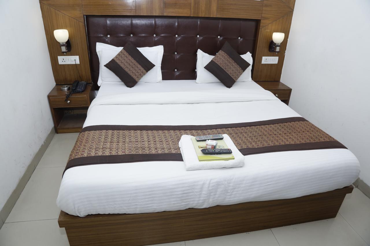 Vishal Hotel By Comfort Rooms 뉴델리 외부 사진