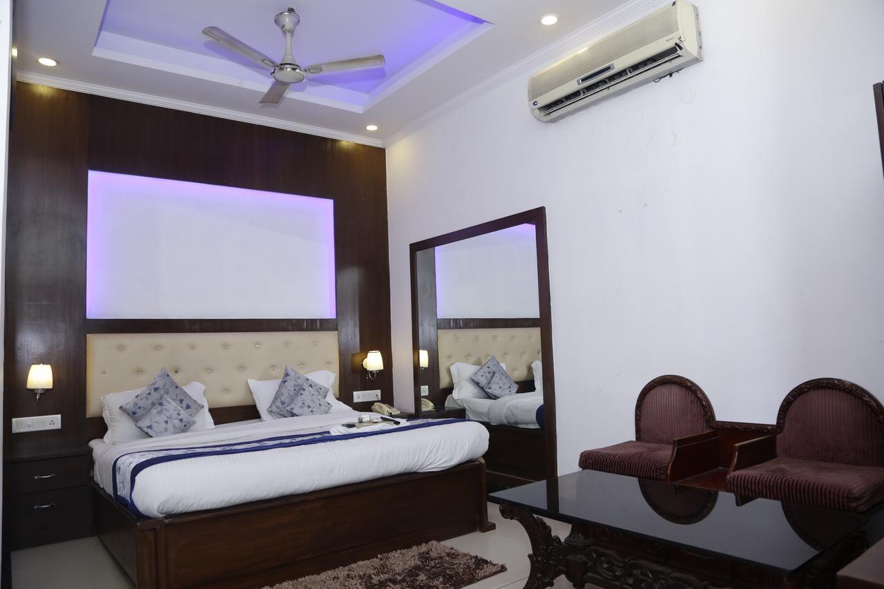 Vishal Hotel By Comfort Rooms 뉴델리 외부 사진