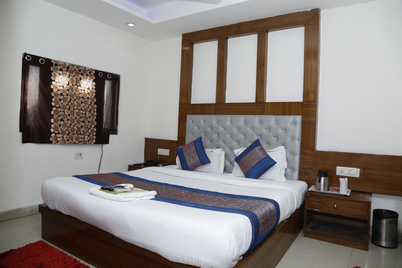 Vishal Hotel By Comfort Rooms 뉴델리 외부 사진